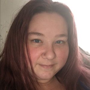 Meet your Posher, Deena